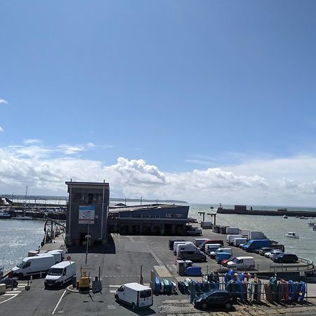 Апартаменты La Vigie Sur Le Port Гранвиль Экстерьер фото